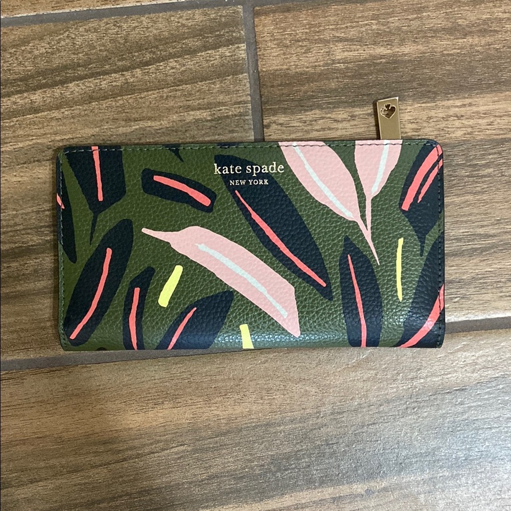 Kate Spade Green Leaf Print Wallet